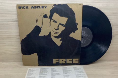 Rick Asltey anunciou o lançamento do Disco Free em edição remasterizada