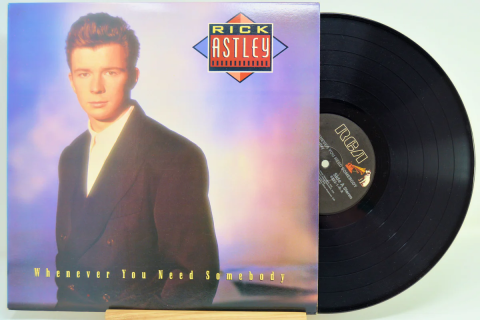 Rick Astley e "You Move Me": A Canção que Encantou o Filme Cocktail e a Década de 80